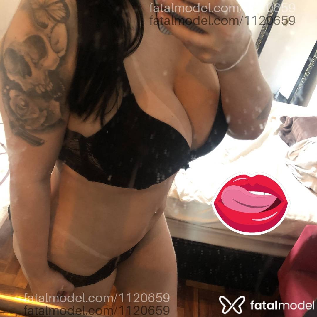 Acompanhante mulher morena (o) de olhos castanhos - Bebel