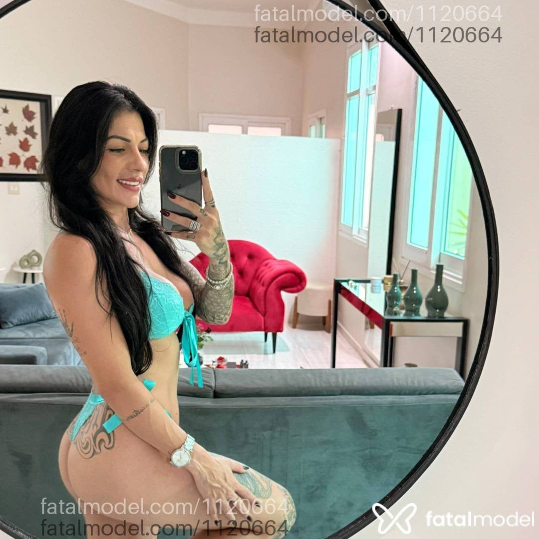 Acompanhante mulher morena (o) de olhos castanhos - Julia Mendes