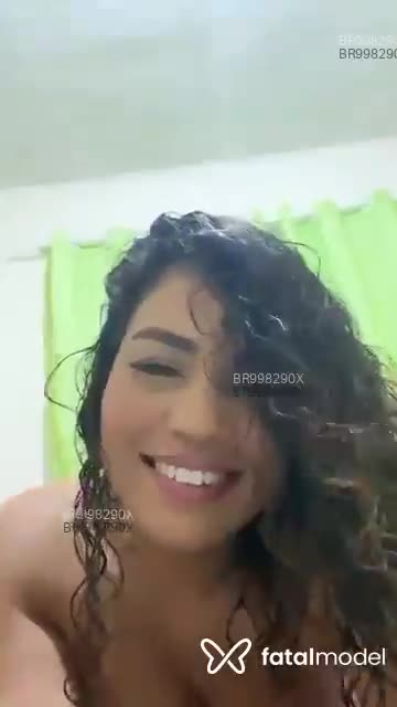 Acompanhante mulher com cabelo castanho de olhos castanhos em Virtual - Ludmila