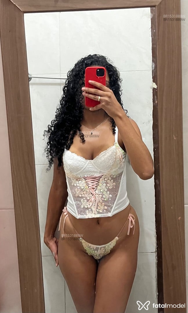 Acompanhante mulher morena (o) de olhos castanhos em Campos dos Goytacazes - RAYSSA