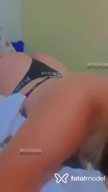 Acompanhante mulher loira (o) de olhos azuis em Patos de Minas - Paola Gomes