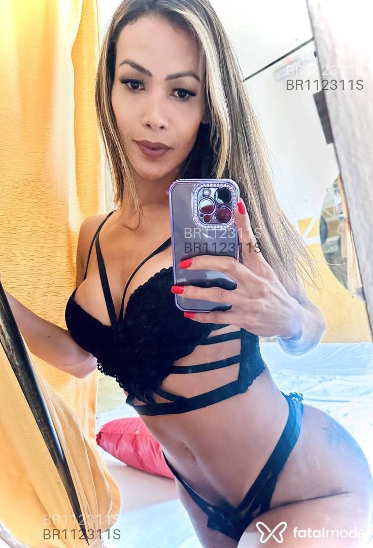 Acompanhante mulher trans loira (o) de olhos castanhos em Jaguariúna - Layanne gorges