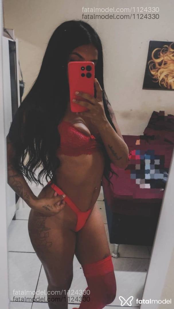 Acompanhante mulher morena (o) de olhos castanhos - Júlia