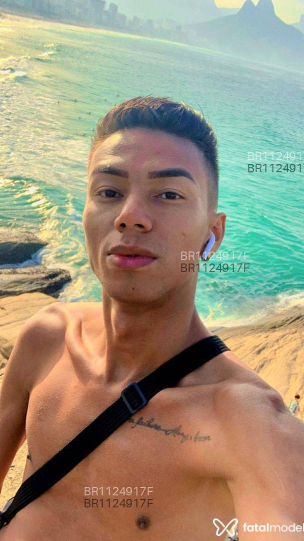 Acompanhante homem morena (o) de olhos castanhos em Rio de Janeiro - Victor Monteiro