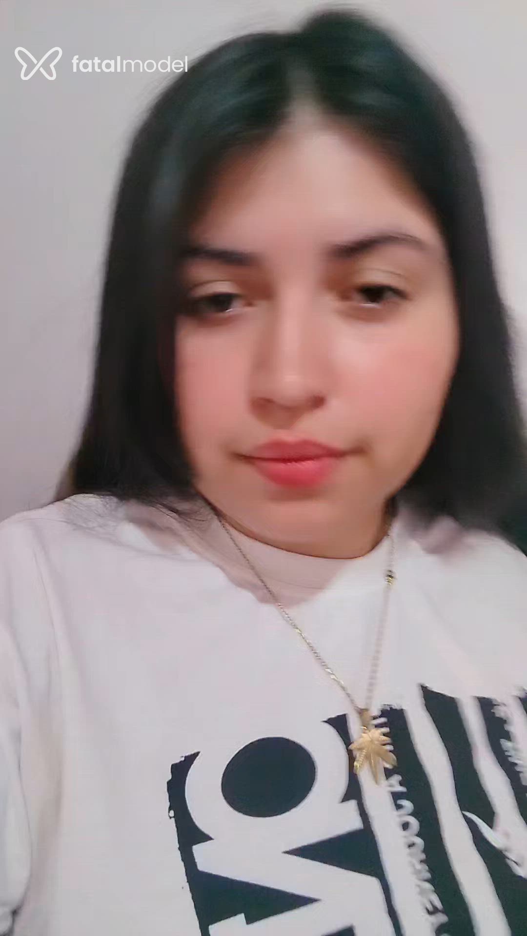 Acompanhante mulher com cabelo castanho de olhos castanhos - Mikal Acompanhante mulher com cabelo castanho de olhos castanhos - Mikal