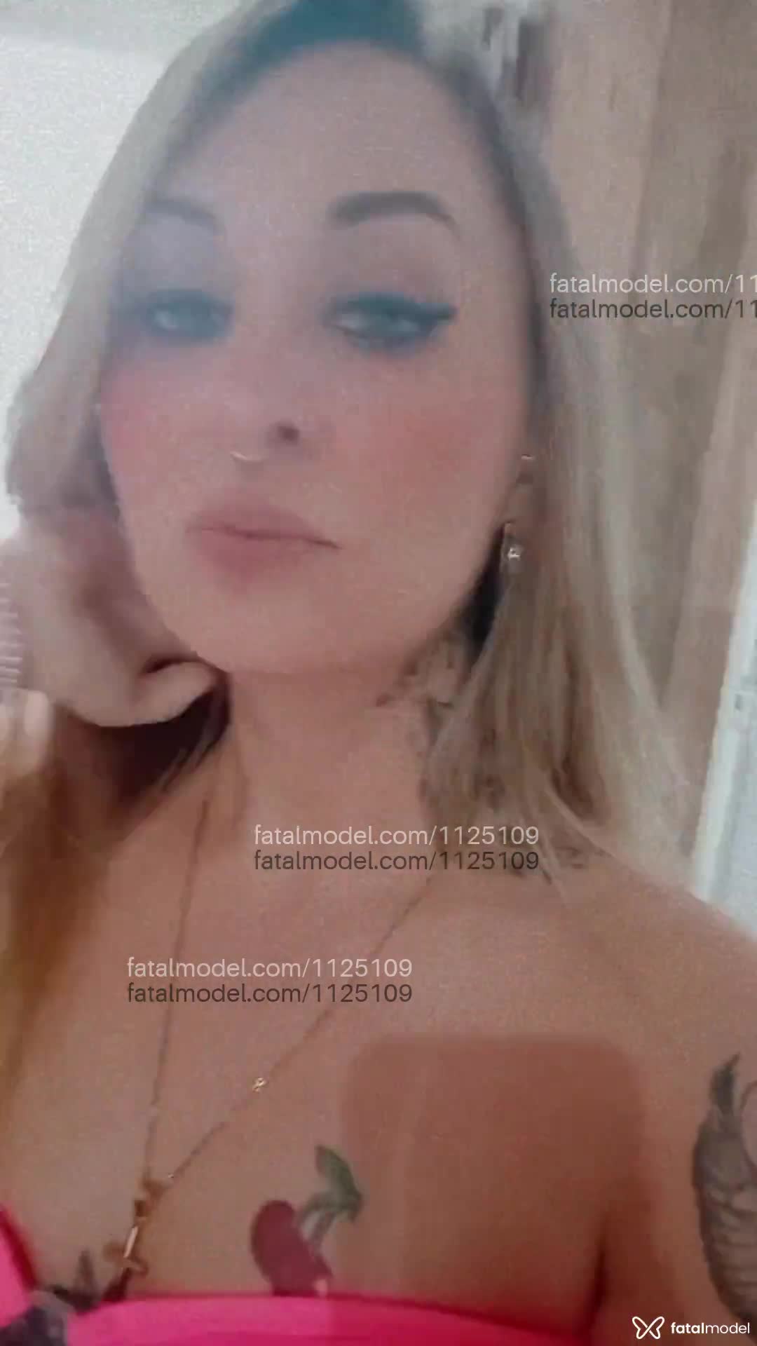 Acompanhante mulher loira (o) de olhos verdes em Soledade Acompanhante mulher loira (o) de olhos verdes em Soledade - Eduarda Salles