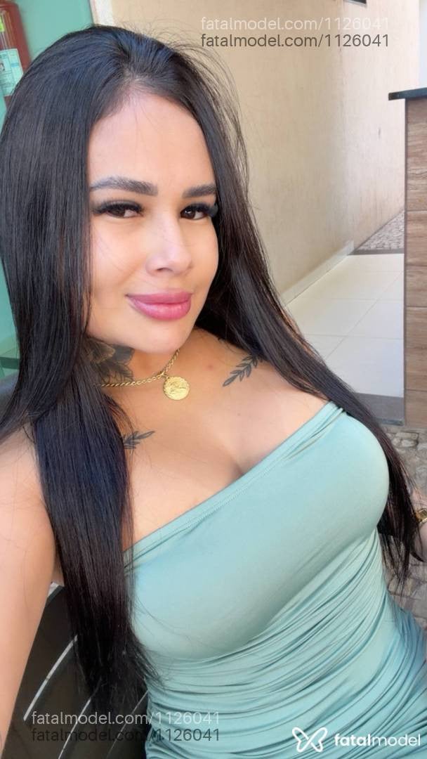 Acompanhante mulher morena (o) de olhos pretos - Halana