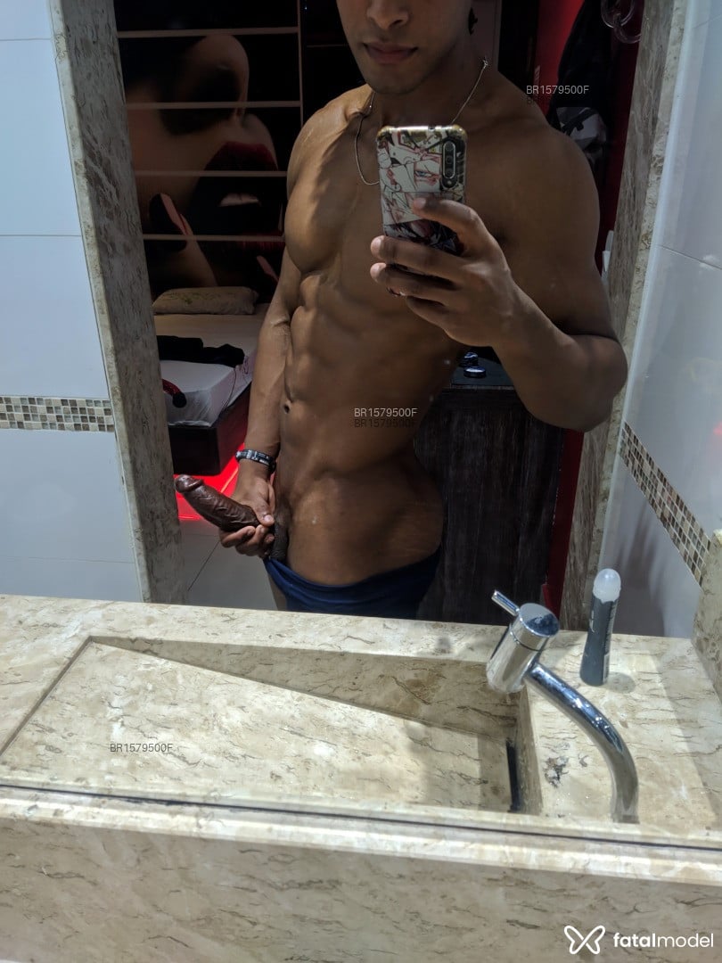 Acompanhante homem morena (o) de olhos castanhos em São Paulo - Sephiroth