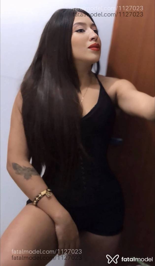 Acompanhante mulher com cabelo castanho de olhos castanhos - Romana