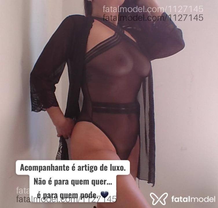 Acompanhante mulher com cabelo castanho de olhos castanhos - Brunna Ferraz