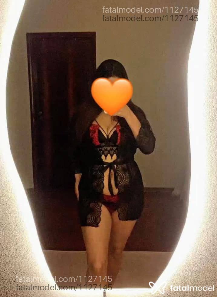 Acompanhante mulher com cabelo castanho de olhos castanhos - Brunna Ferraz