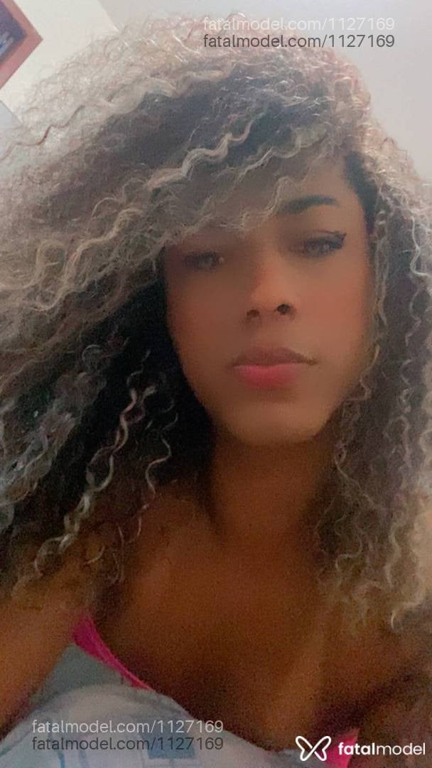 Acompanhante mulher trans com cabelo castanho de olhos castanhos em Cabo Frio - Pamela Amanda