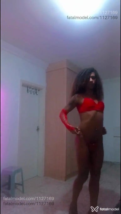 Acompanhante mulher trans com cabelo castanho de olhos castanhos em Joinville - Pamela Amanda