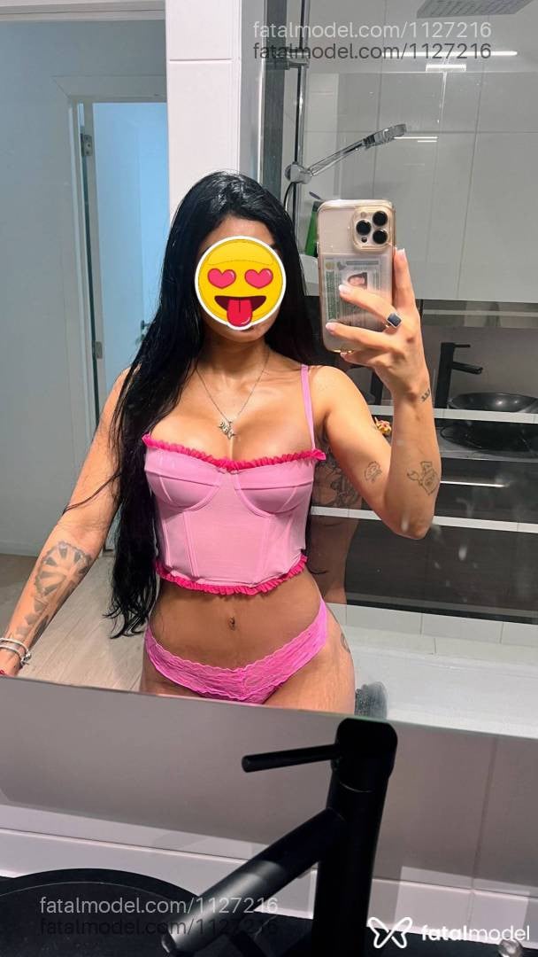 Acompanhante mulher com cabelo castanho de olhos castanhos - Maria