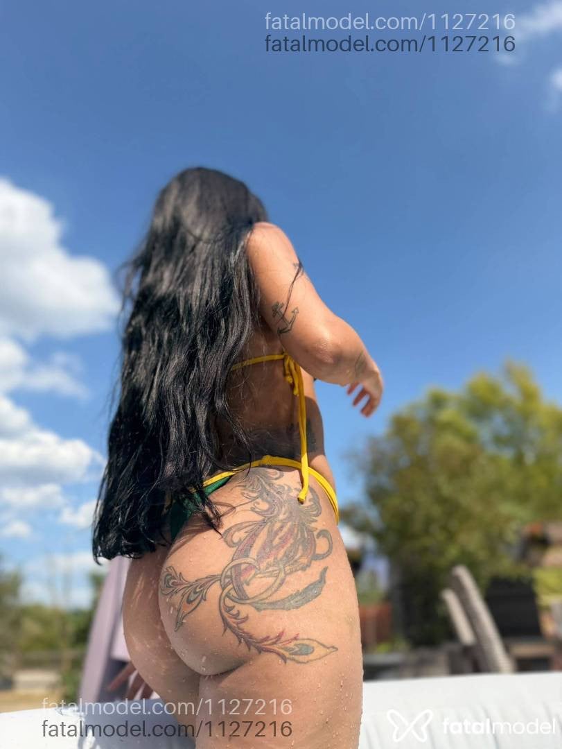 Acompanhante mulher com cabelo castanho de olhos castanhos - Maria