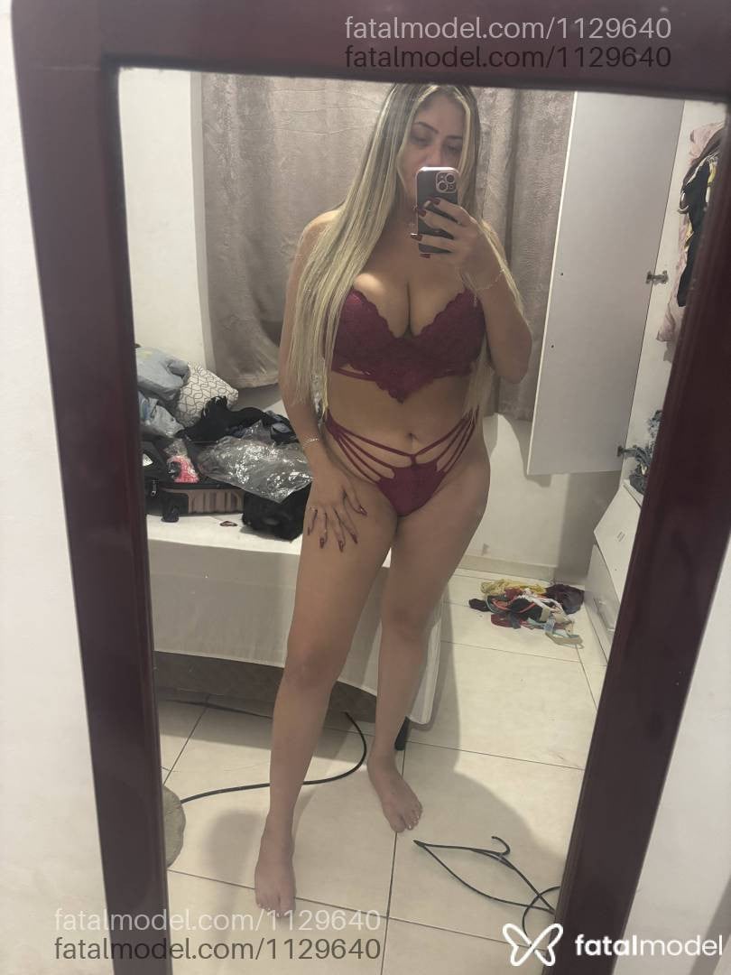Acompanhante mulher loira (o) de olhos mel - Bruna Antonelli