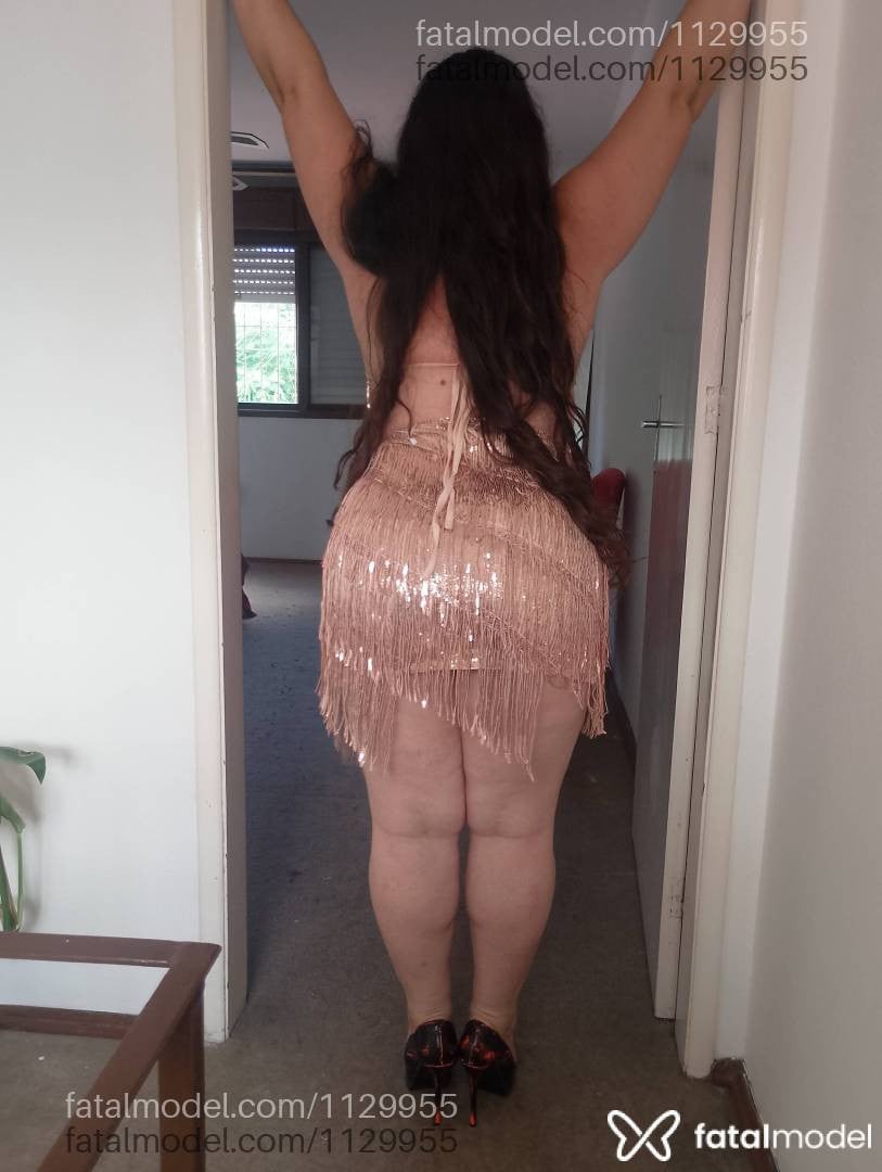 Acompanhante mulher com cabelo castanho de olhos azuis - Afrodite