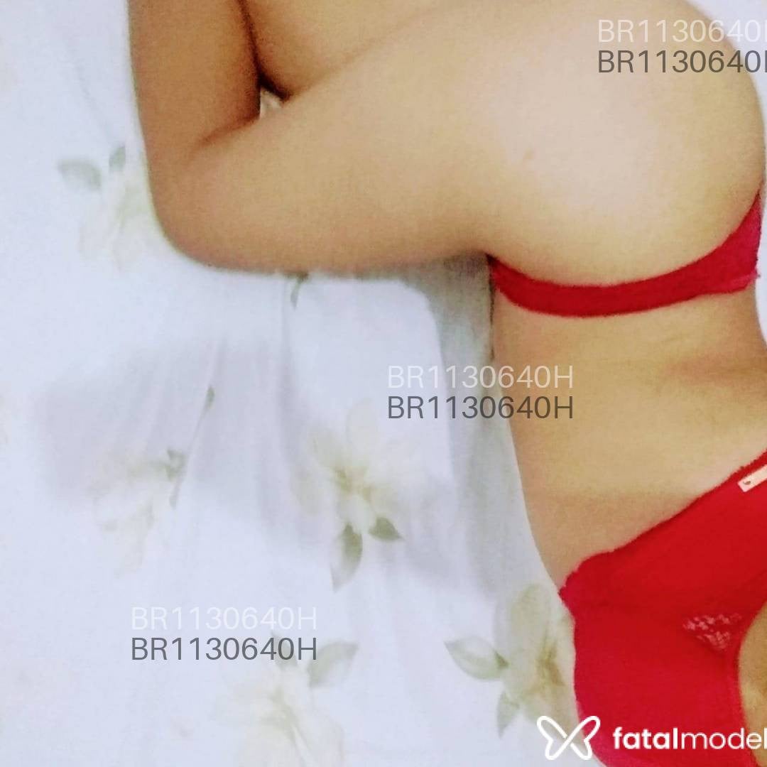 Acompanhante mulher com cabelo castanho de olhos castanhos em Guaratinguetá Acompanhante mulher com cabelo castanho de olhos castanhos em Guaratinguetá - Sophia Cooper