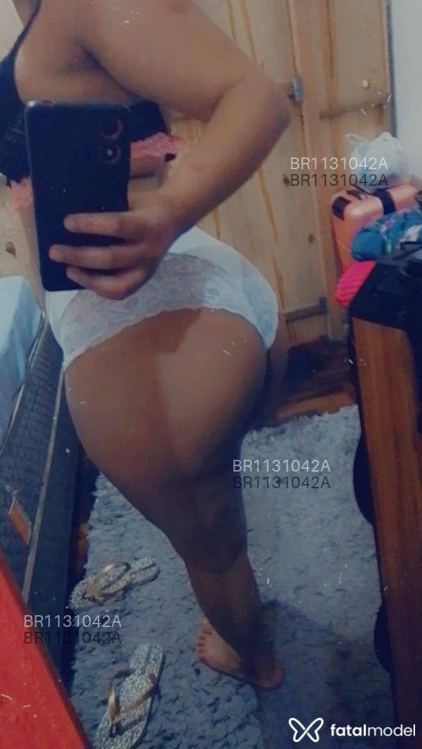 Acompanhante mulher morena (o) de olhos castanhos em Pelotas Acompanhante mulher morena (o) de olhos castanhos em Pelotas - Camila