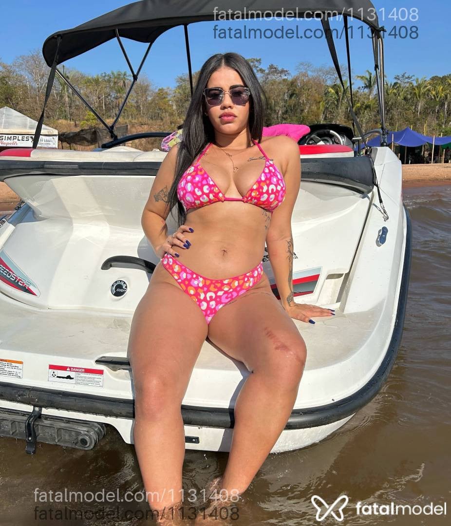 Acompanhante mulher morena (o) de olhos castanhos - Valentina