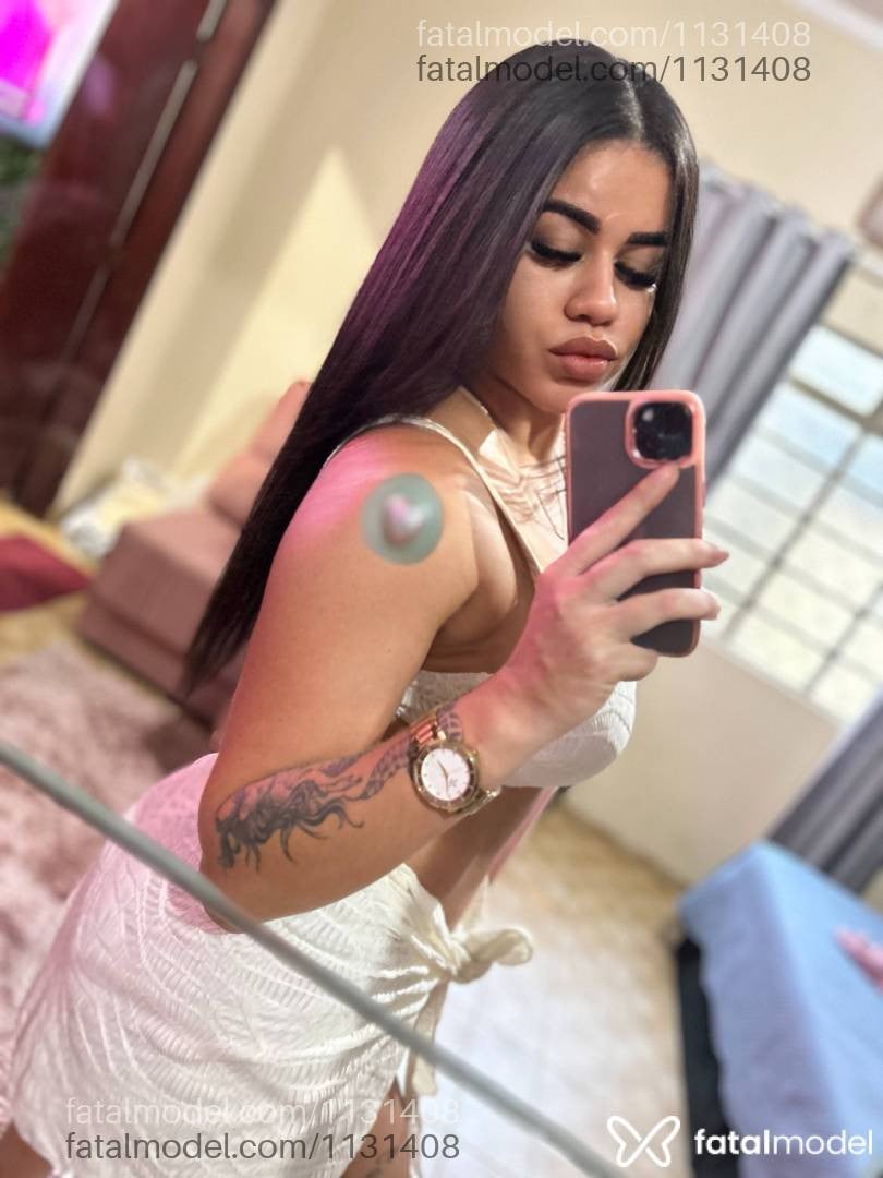 Acompanhante mulher morena (o) de olhos castanhos - Valentina Acompanhante mulher morena (o) de olhos castanhos - Valentina