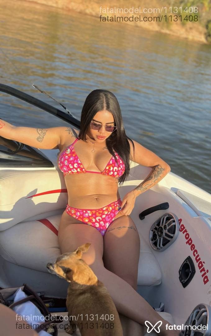 Acompanhante mulher morena (o) de olhos castanhos - Valentina
