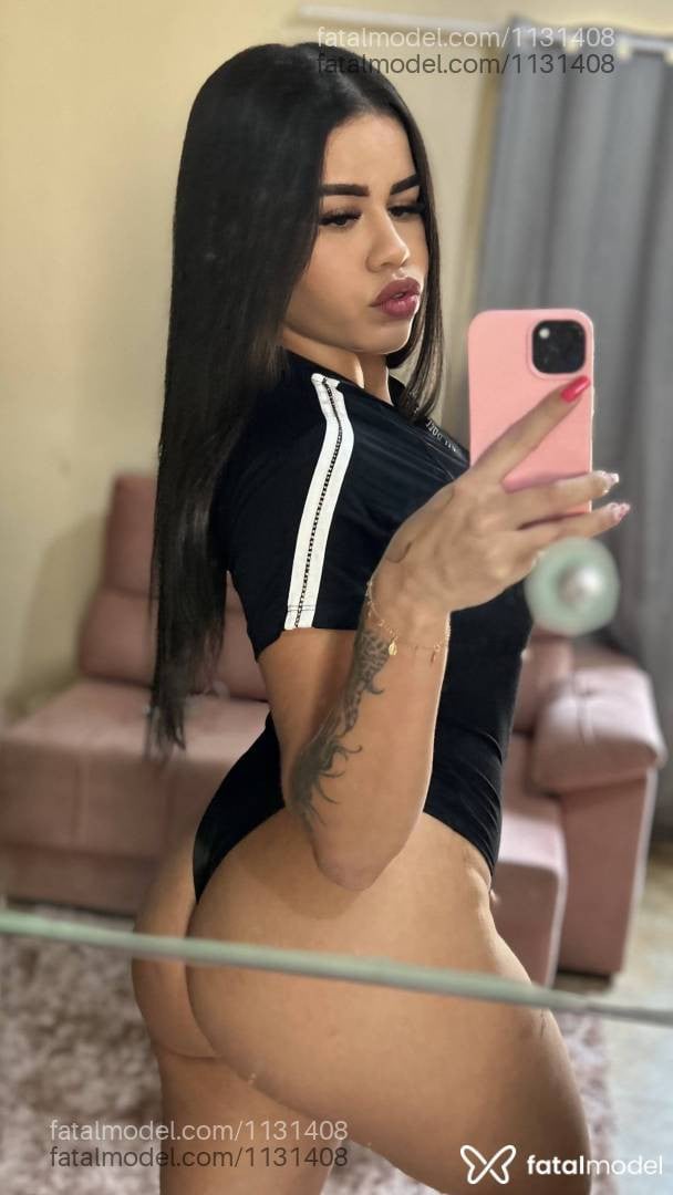 Acompanhante mulher morena (o) de olhos castanhos - Valentina