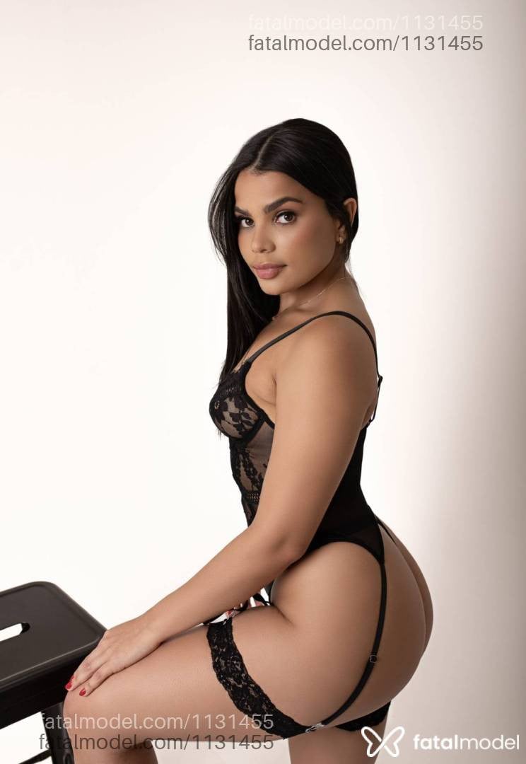 Acompanhante mulher morena (o) de olhos castanhos - Elisa Duarte
