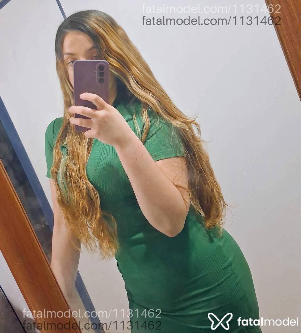 Acompanhante mulher loira (o) de olhos verdes - Yasmin Reis