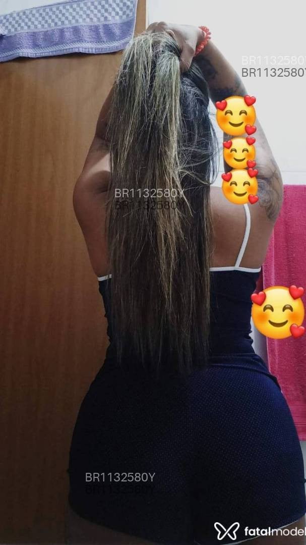 Acompanhante mulher com cabelo castanho de olhos castanhos em Belo Horizonte Acompanhante mulher com cabelo castanho de olhos castanhos em Belo Horizonte - Daniela