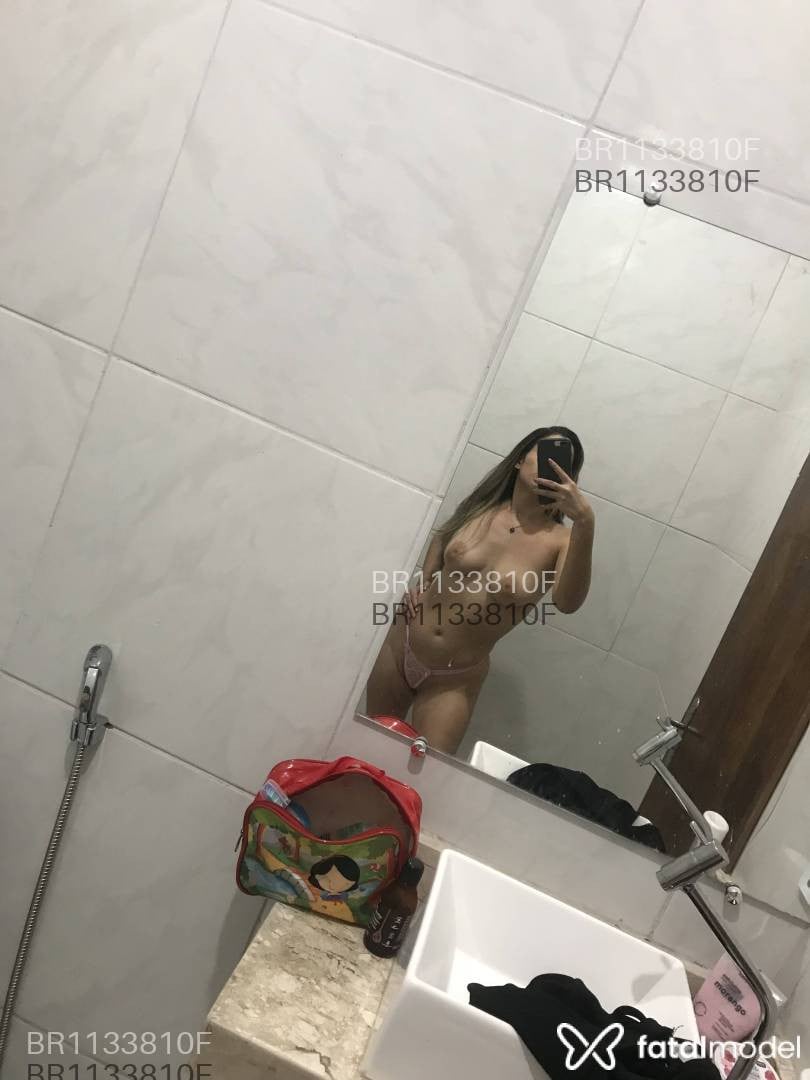 Acompanhante mulher loira (o) de olhos castanhos em Parnaíba Acompanhante mulher loira (o) de olhos castanhos em Parnaíba - Gabriela