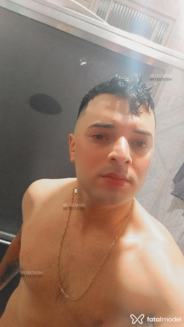 Acompanhante homem morena (o) de olhos castanhos em Porto Alegre - Douglas
