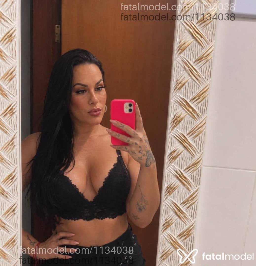 Acompanhante travesti morena (o) de olhos castanhos - Julia Oliveira
