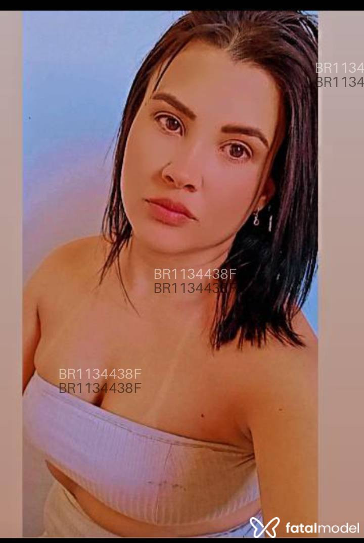 Acompanhante mulher morena (o) de olhos castanhos em Araxá - Isis Furtado