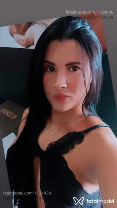 Acompanhante mulher morena (o) de olhos castanhos em Araxá - Isis Furtado