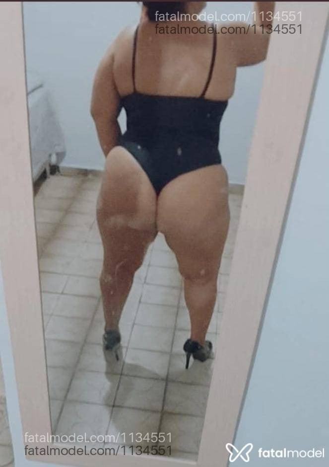 Acompanhante mulher morena (o) de olhos castanhos - elianna Perez