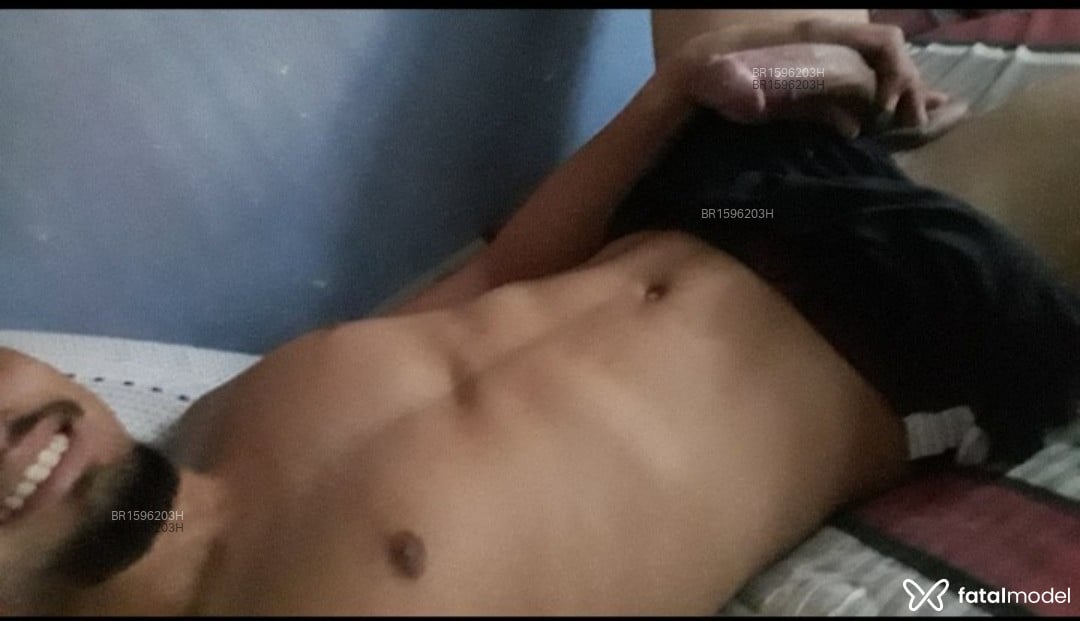Acompanhante homem morena (o) de olhos castanhos em Ponta Grossa - Bruno Arievillo