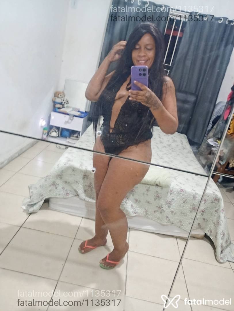 Acompanhante mulher com cabelo castanho de olhos castanhos - Camila Barros Acompanhante mulher com cabelo castanho de olhos castanhos - Camila Barros