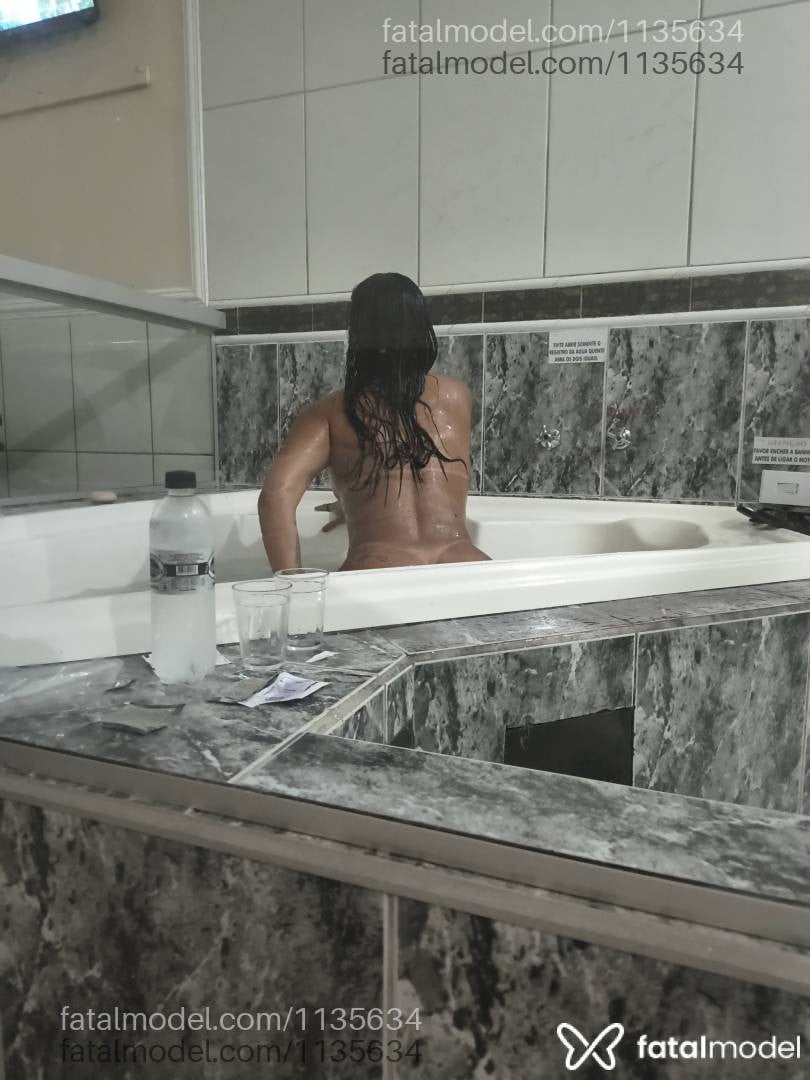 Acompanhante mulher morena (o) de olhos castanhos em Três Corações - Bruninha
