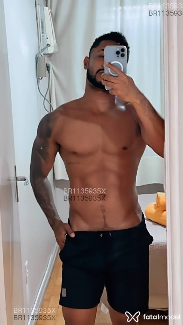 Acompanhante homem morena (o) de olhos castanhos em Curitiba Acompanhante homem morena (o) de olhos castanhos em Curitiba - Joseph Lima