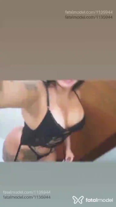 Acompanhante mulher morena (o) de olhos mel em Barão de Cocais - Mia Nunes