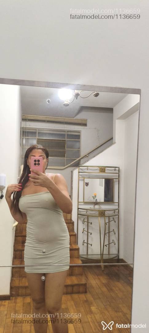 Acompanhante mulher com cabelo castanho de olhos castanhos - Saory Bellini