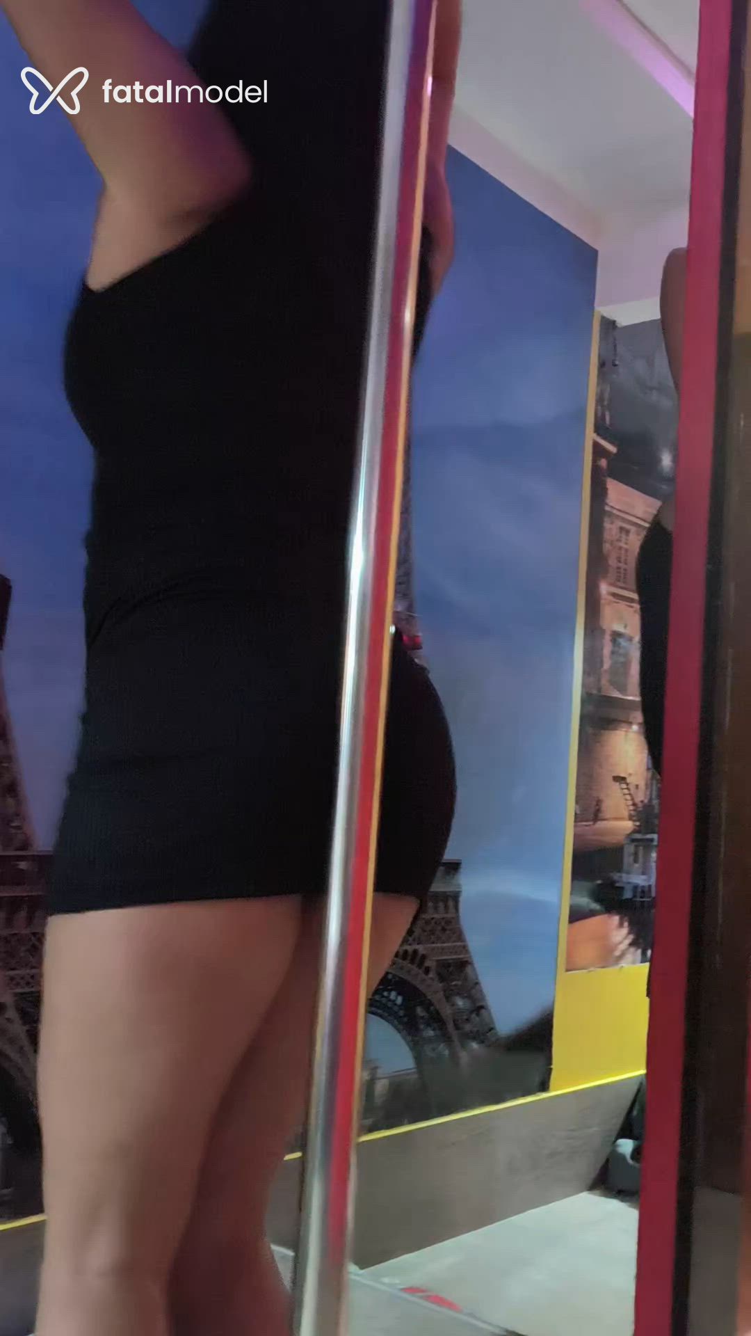 Acompanhante mulher com cabelo castanho de olhos castanhos - Alessa Diasz
