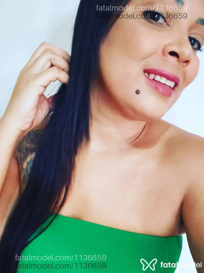 Acompanhante mulher com cabelo castanho de olhos castanhos em Patos de Minas - Alessa Diasz