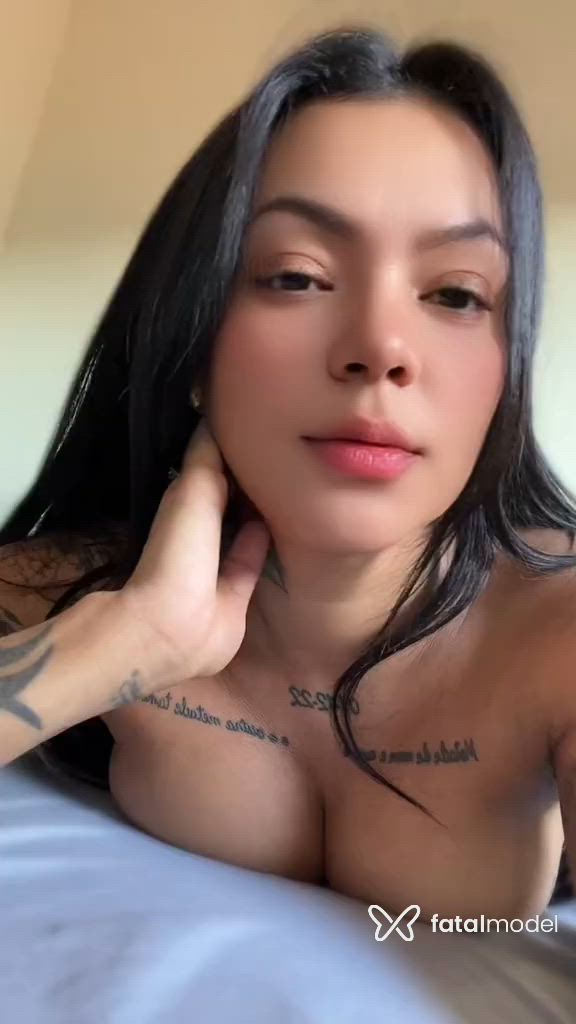 Acompanhante mulher morena (o) de olhos pretos - Gaby Matos