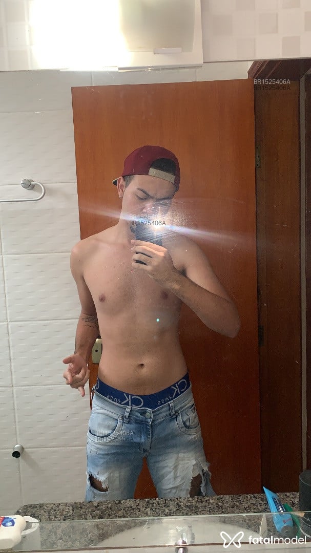 Acompanhante homem morena (o) de olhos castanhos em Franca - Maycon