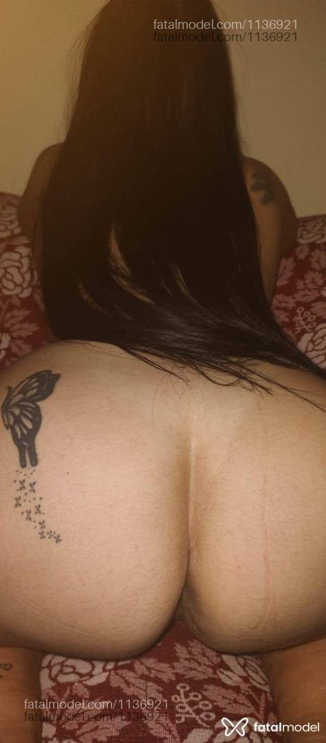 Acompanhante mulher morena (o) de olhos azuis - Sheron