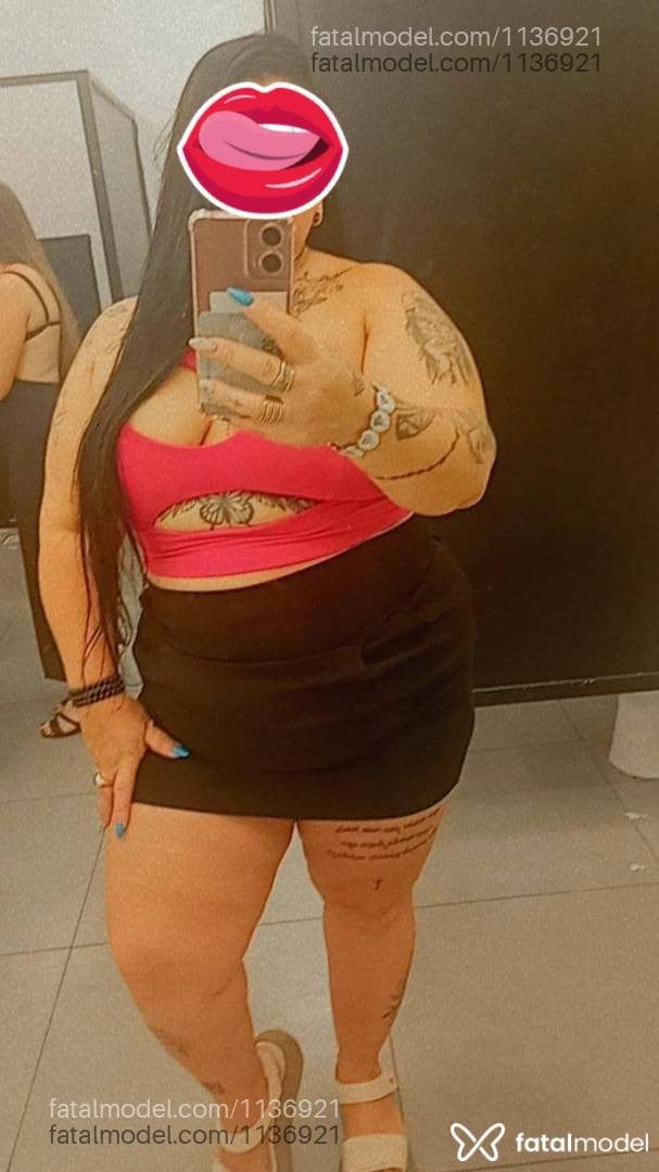 Acompanhante mulher morena (o) de olhos azuis - Sheron