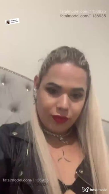 Acompanhante travesti loira (o) de olhos azuis em Ponta Grossa - Angel Lavinia
