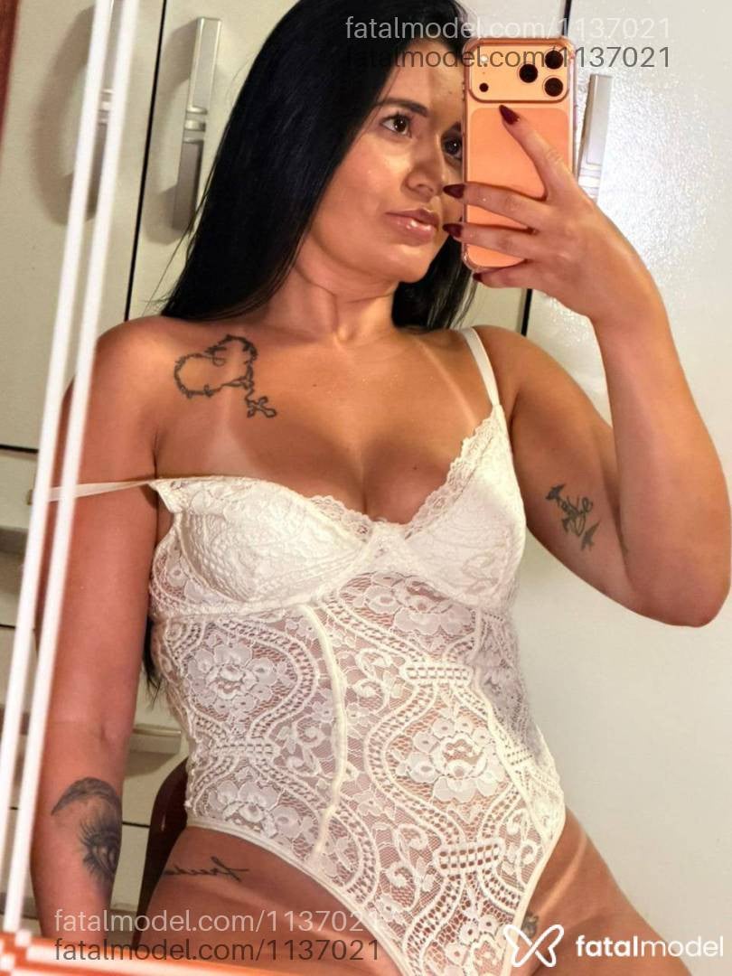 Acompanhante mulher morena (o) de olhos castanhos em Campo Largo - KAREN